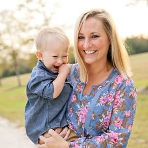 Meet your Posher, Lorie